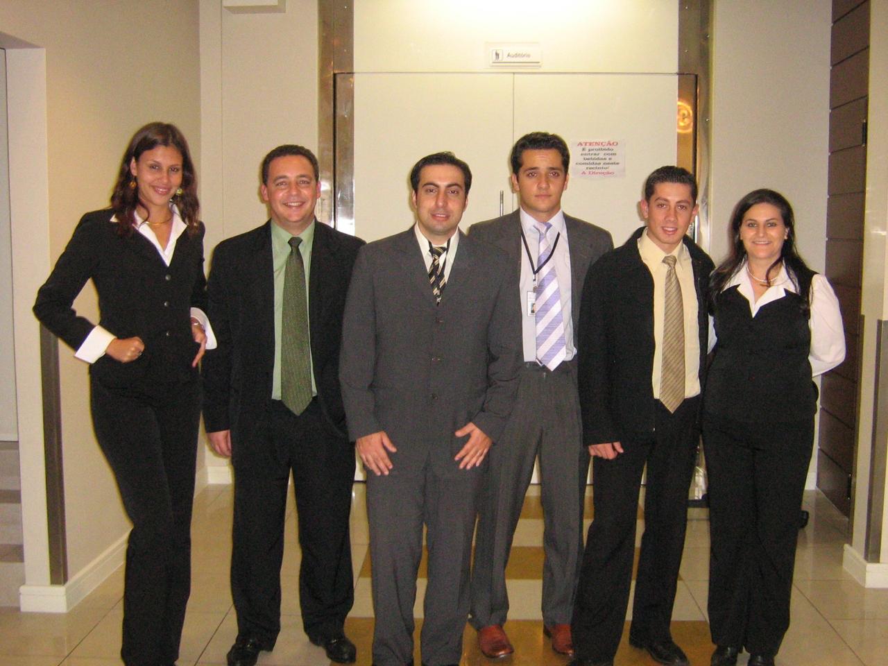 Rafael Tiradentes com equipe em evento de gestão pública